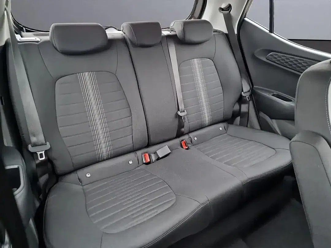 Hyundai i10 - Thumbnail 14