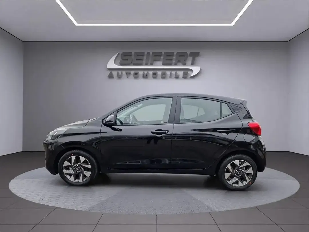 Hyundai i10 - Thumbnail 2