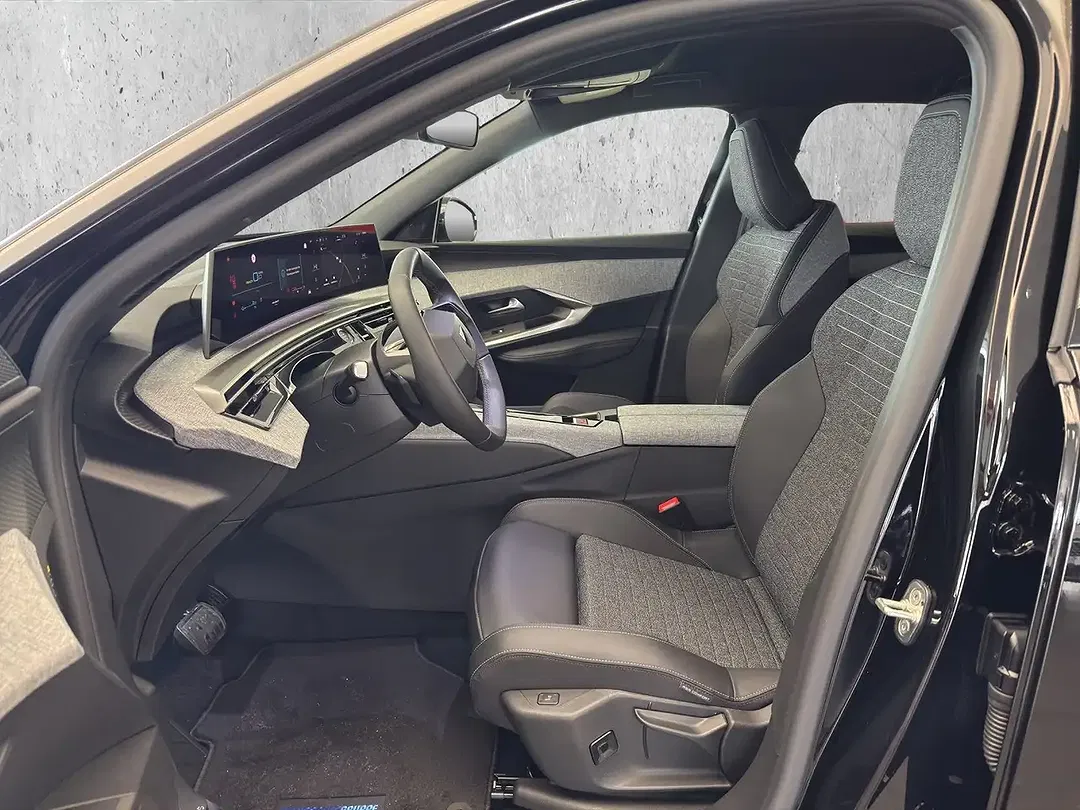Peugeot 3008 - Thumbnail 9