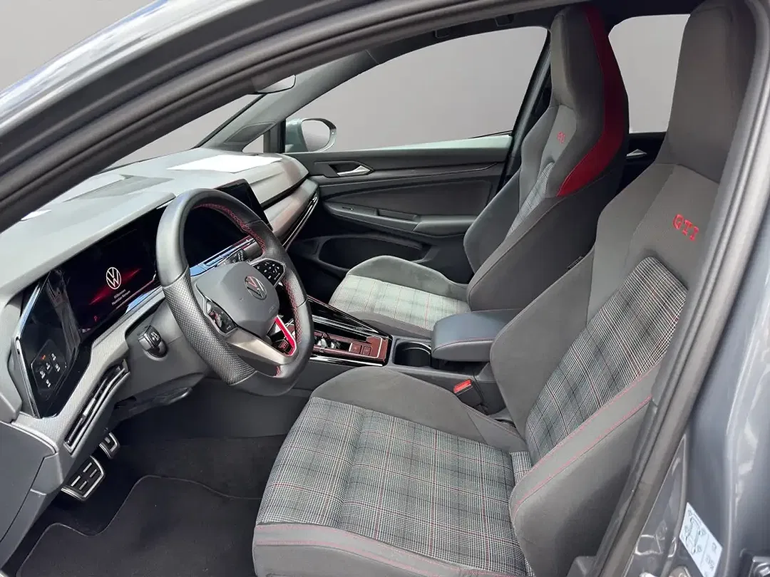 Volkswagen Golf GTI - Thumbnail 11