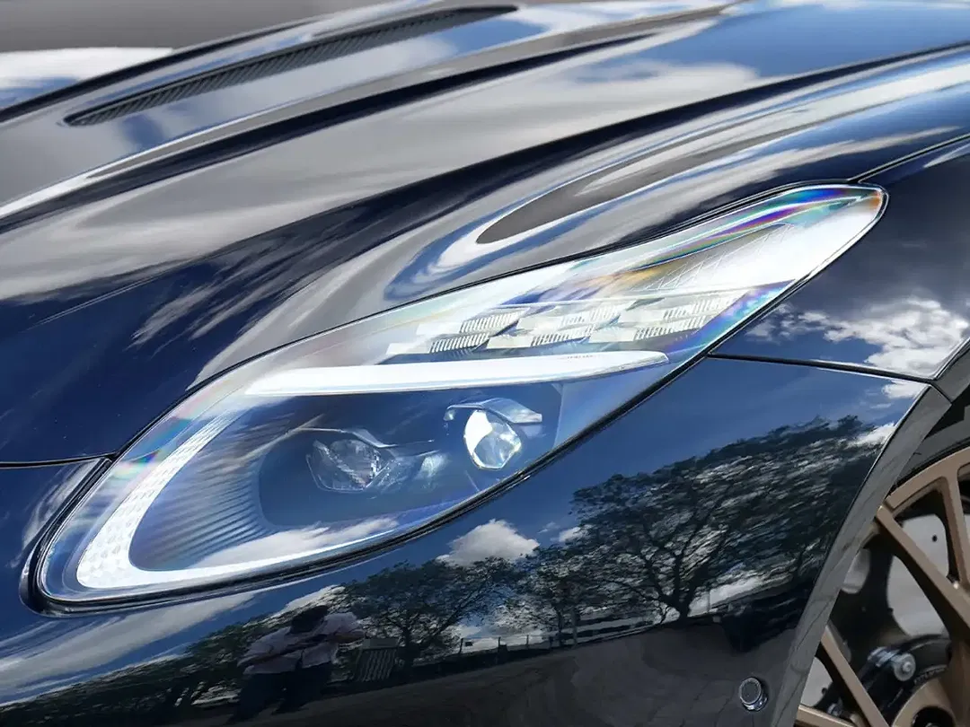 Aston Martin DB12 - Thumbnail 12