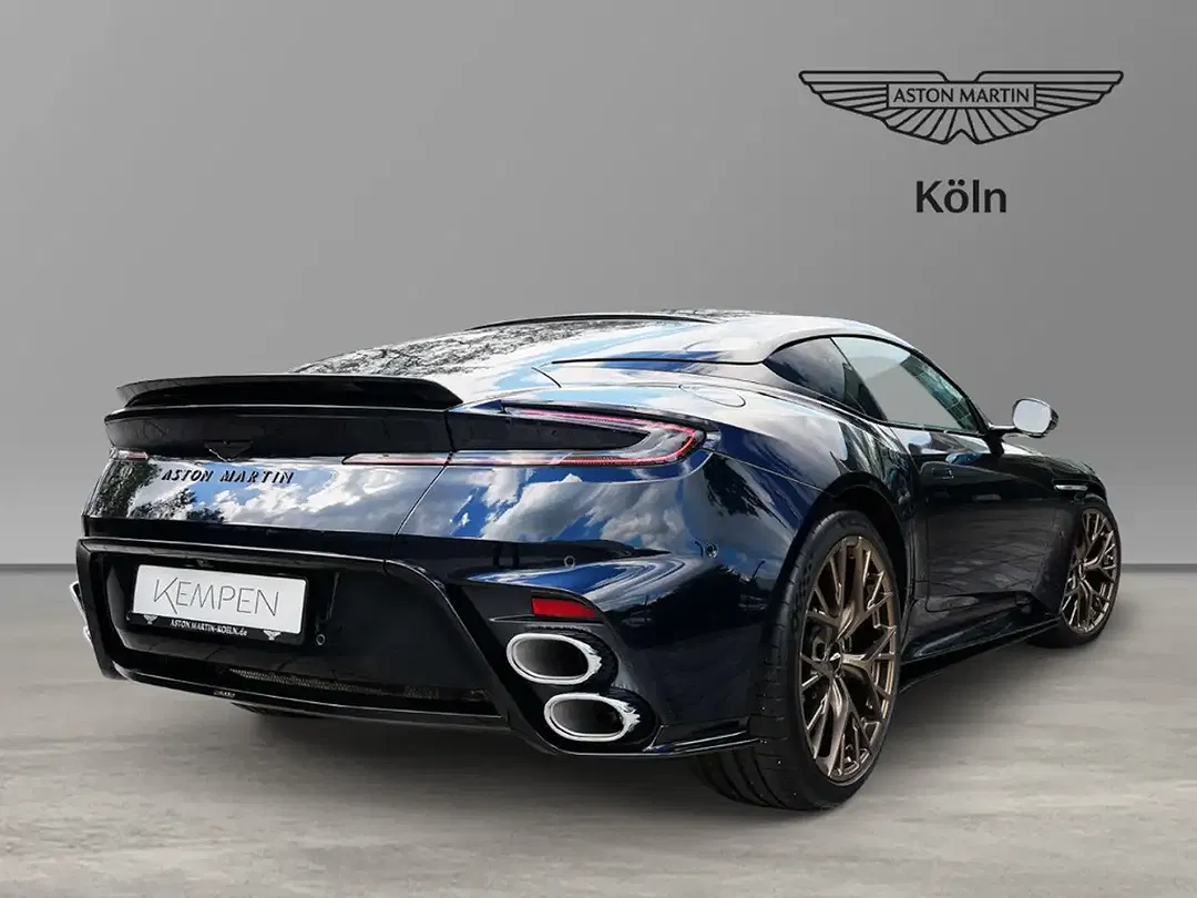 Aston Martin DB12 - Thumbnail 21