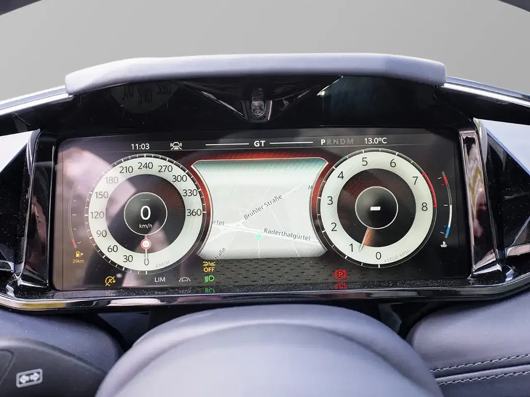 Aston Martin DB12 - Thumbnail 30