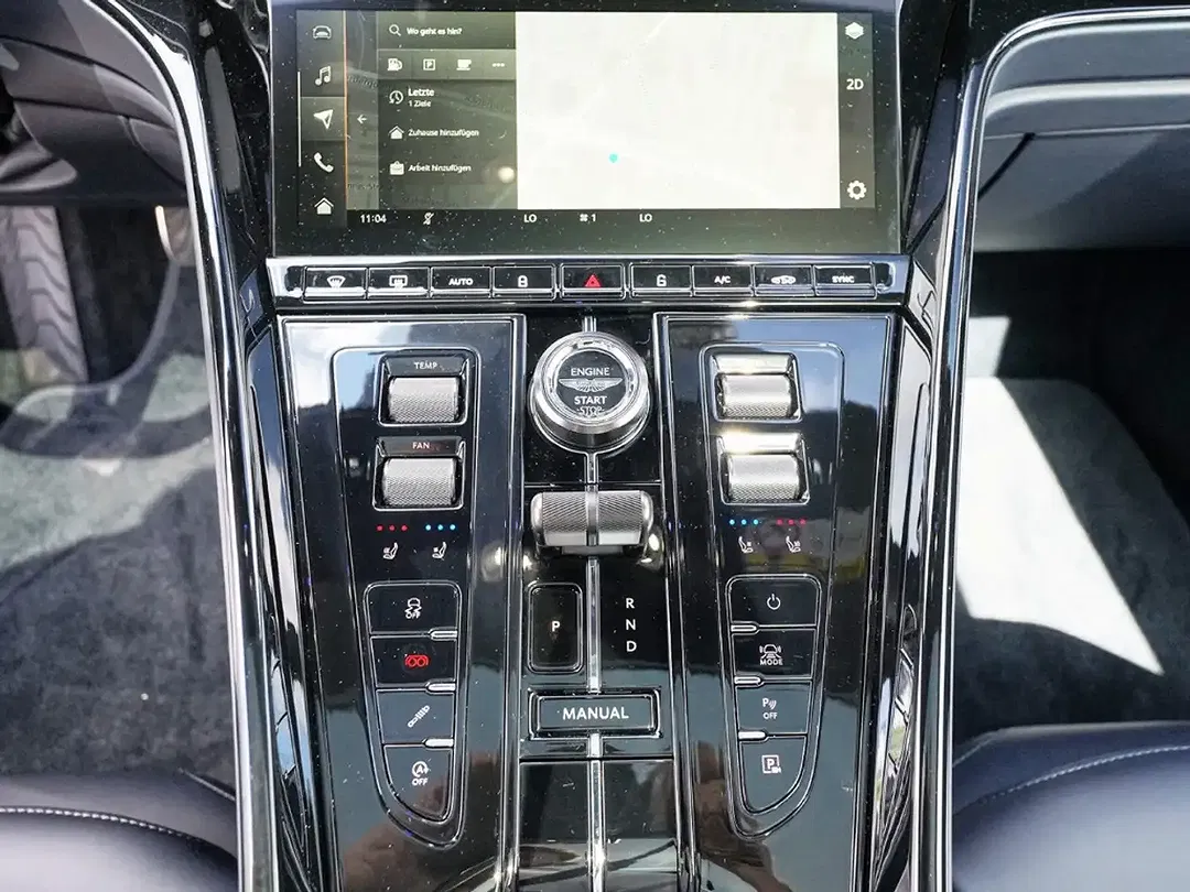 Aston Martin DB12 - Thumbnail 33