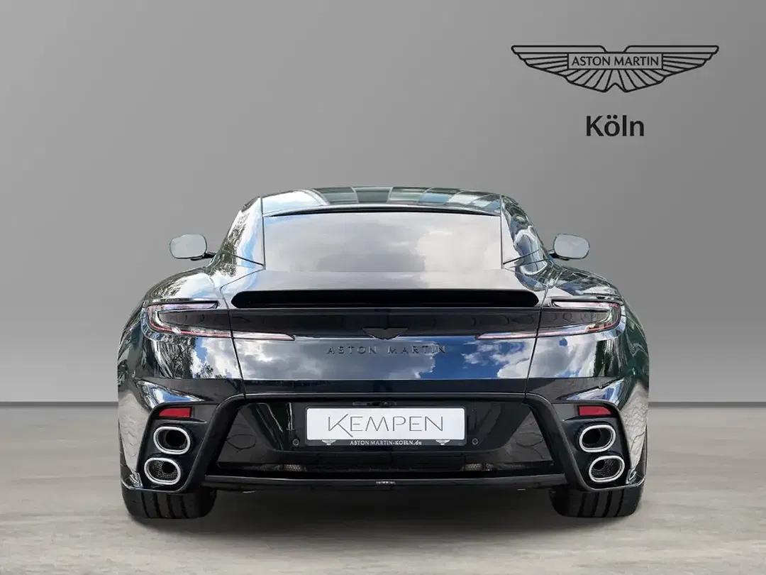 Aston Martin DB12 - Thumbnail 5