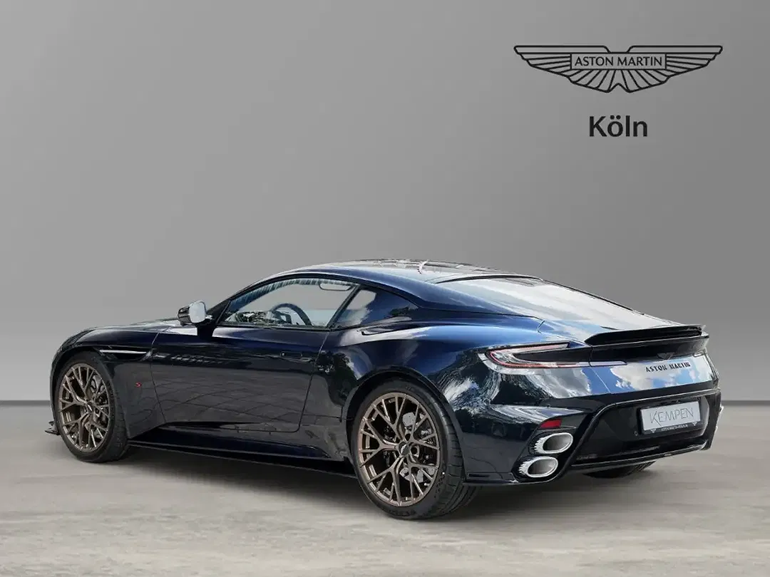 Aston Martin DB12 - Thumbnail 6