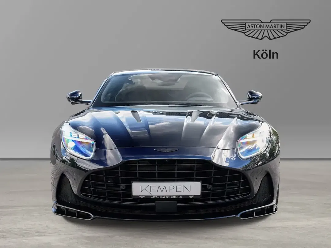 Aston Martin DB12 - Thumbnail 9