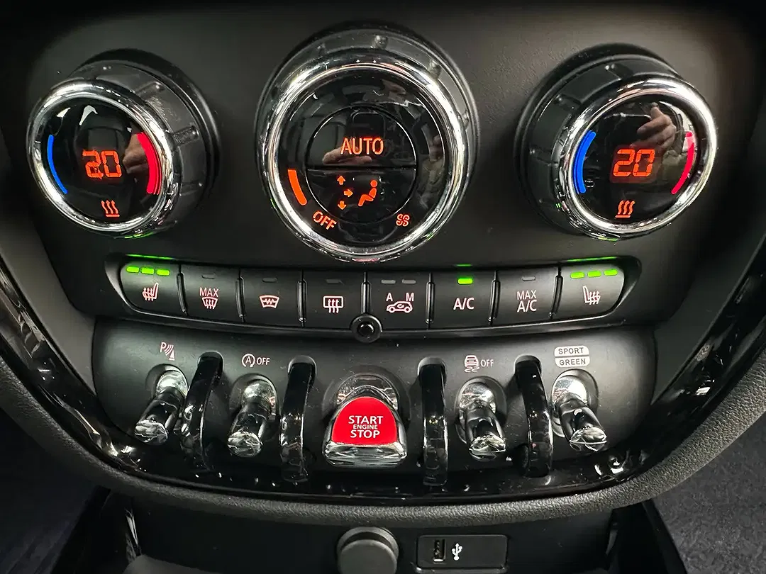 MINI Cooper Clubman - Thumbnail 15