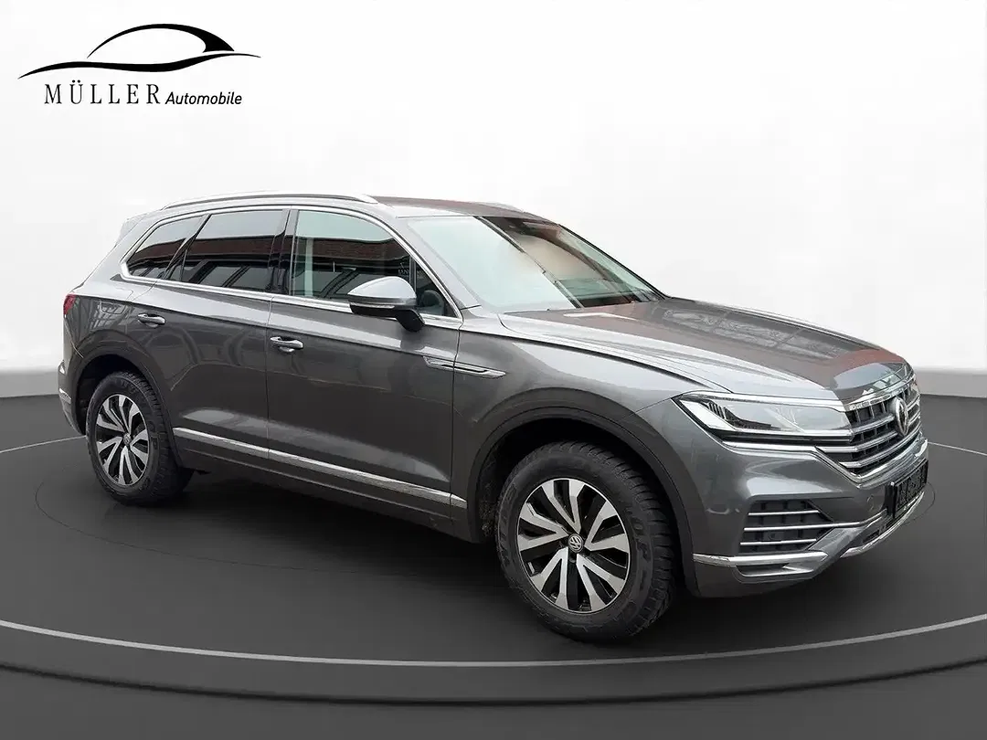 Volkswagen Touareg - Thumbnail 6