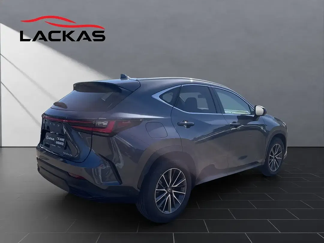 Lexus NX 450h+ - Thumbnail 5