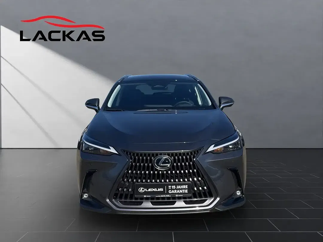 Lexus NX 450h+ - Thumbnail 8