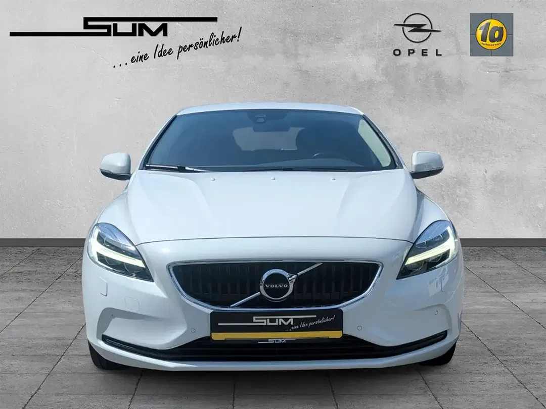 Volvo V40 - Thumbnail 10