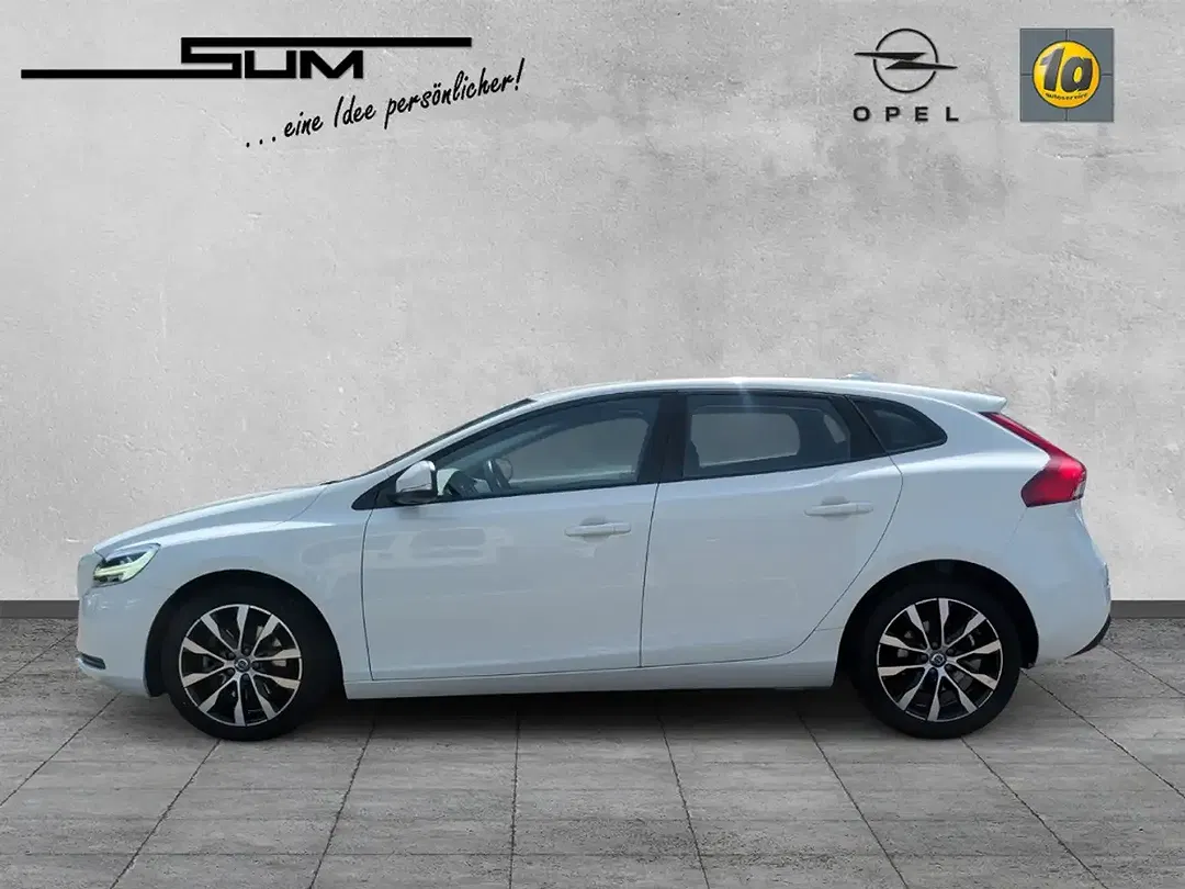 Volvo V40 - Thumbnail 2