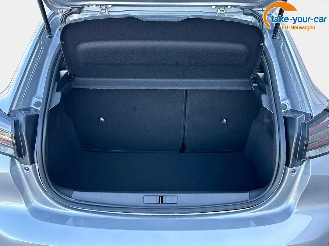 Peugeot 208 - Thumbnail 11
