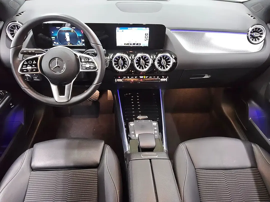 Mercedes-Benz EQA 250 - Thumbnail 4