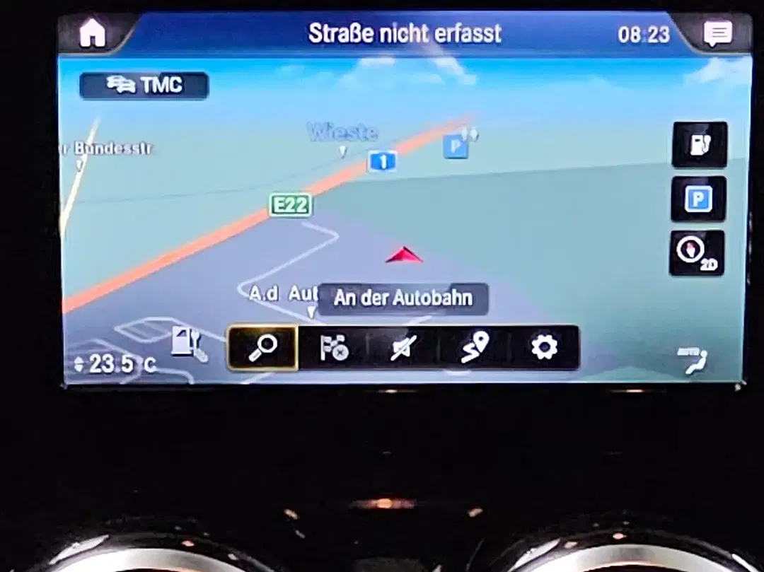 Mercedes-Benz EQA 250 - Thumbnail 6
