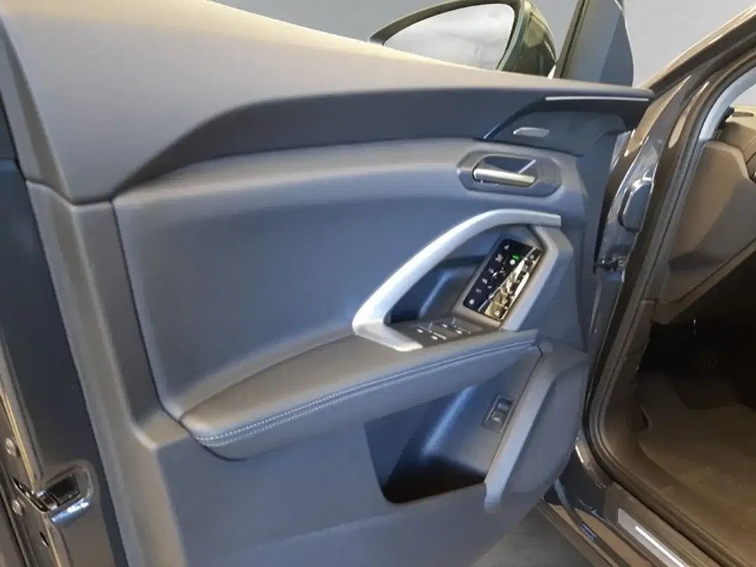 Audi Q5 - Thumbnail 13