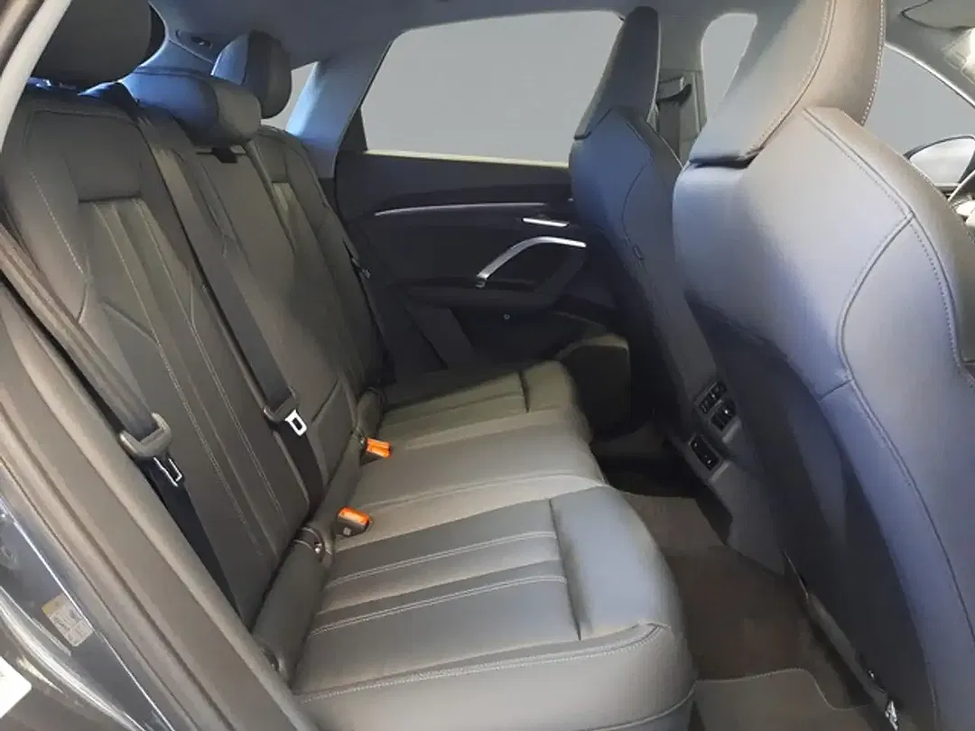 Audi Q5 - Thumbnail 8