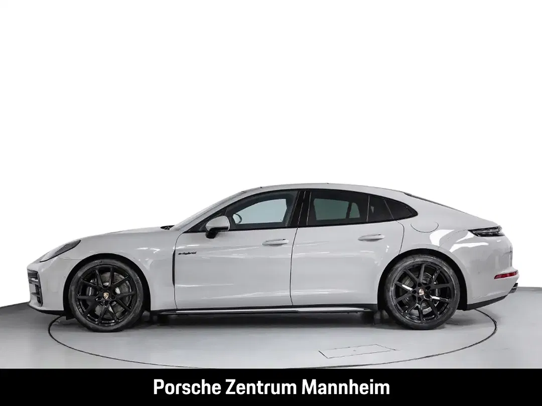Porsche Panamera - Thumbnail 2