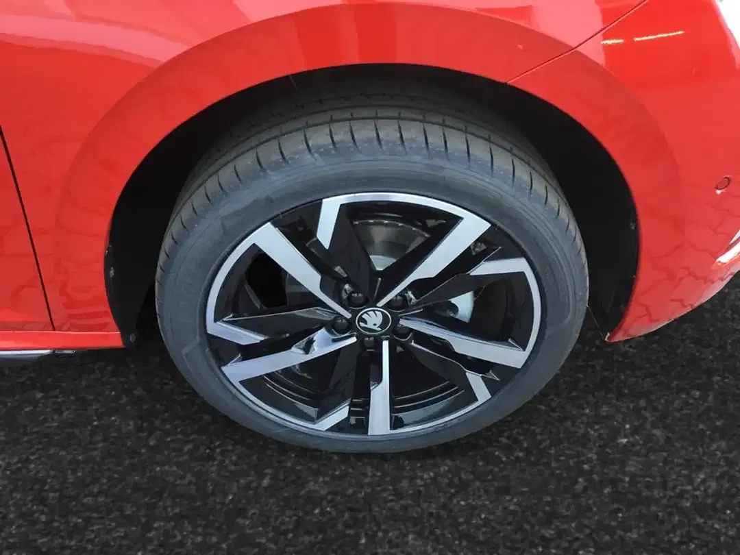 Skoda Kamiq - Thumbnail 7