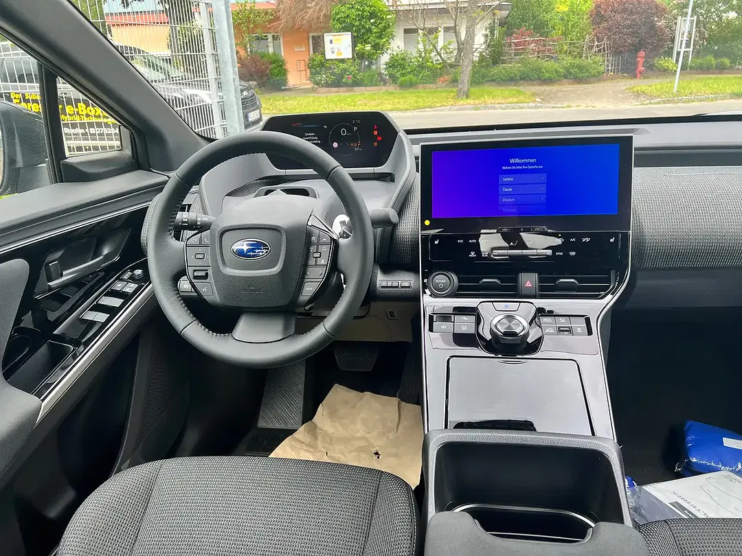 Subaru Solterra - Thumbnail 10