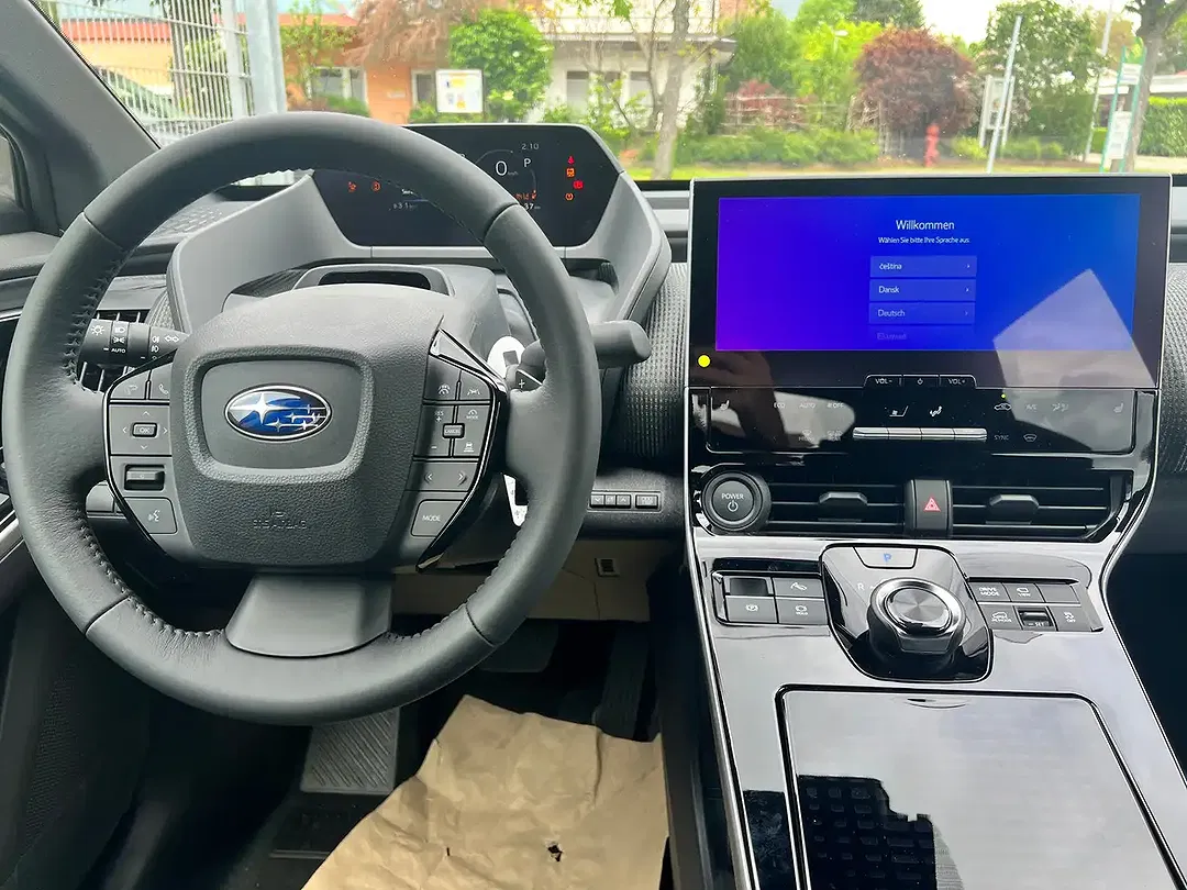 Subaru Solterra - Thumbnail 11