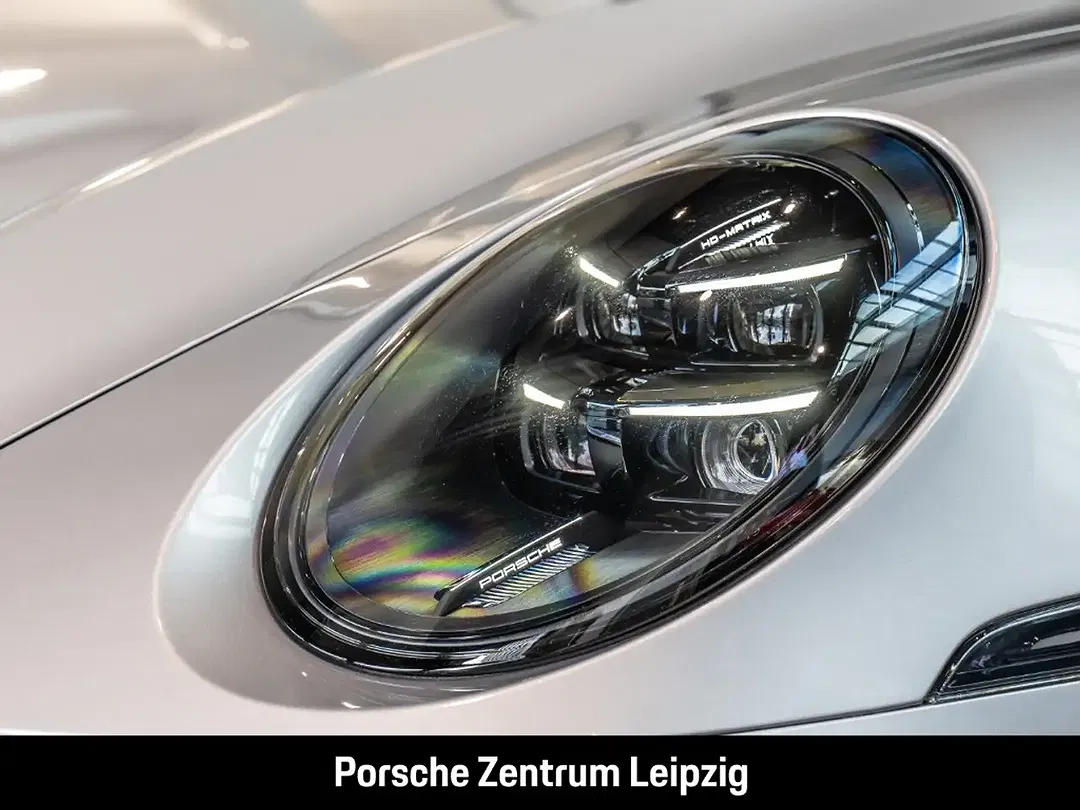 Porsche 992 - Thumbnail 14