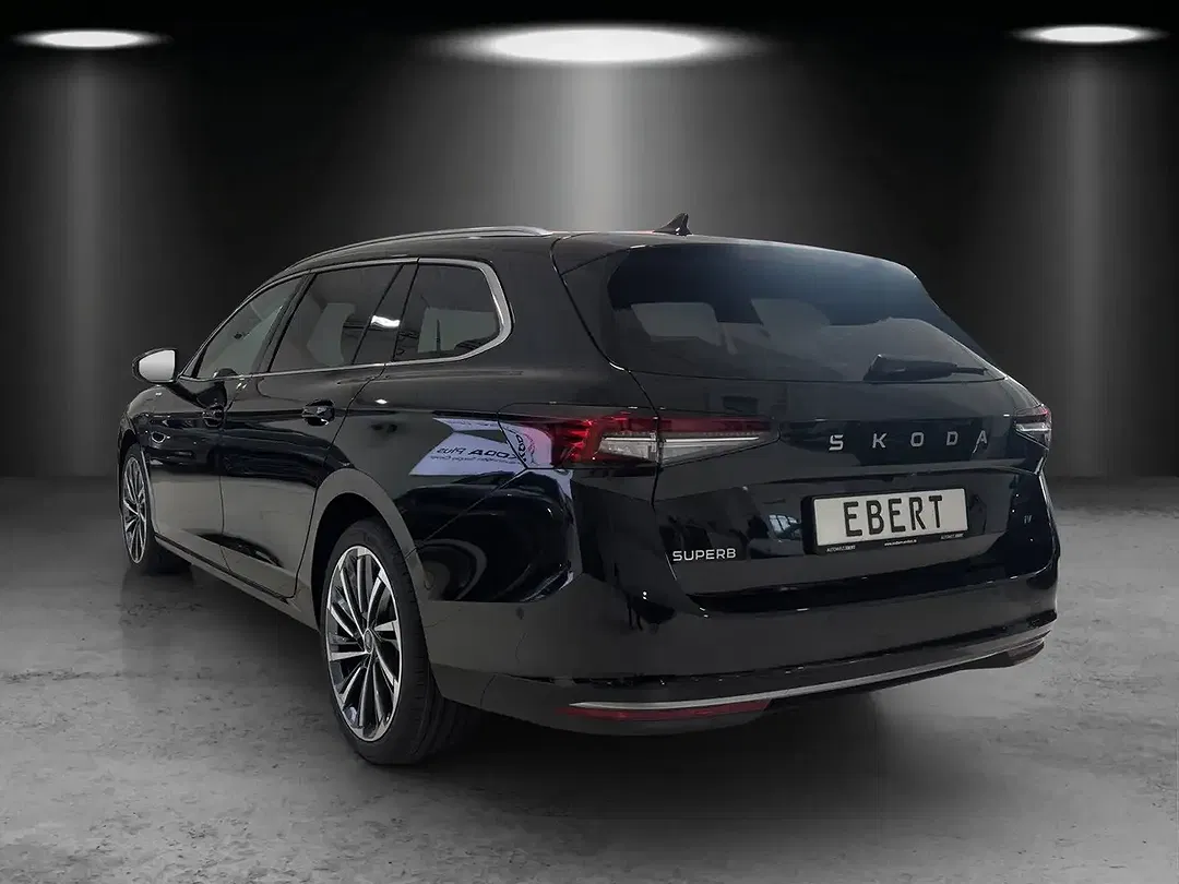 Skoda Superb - Thumbnail 3