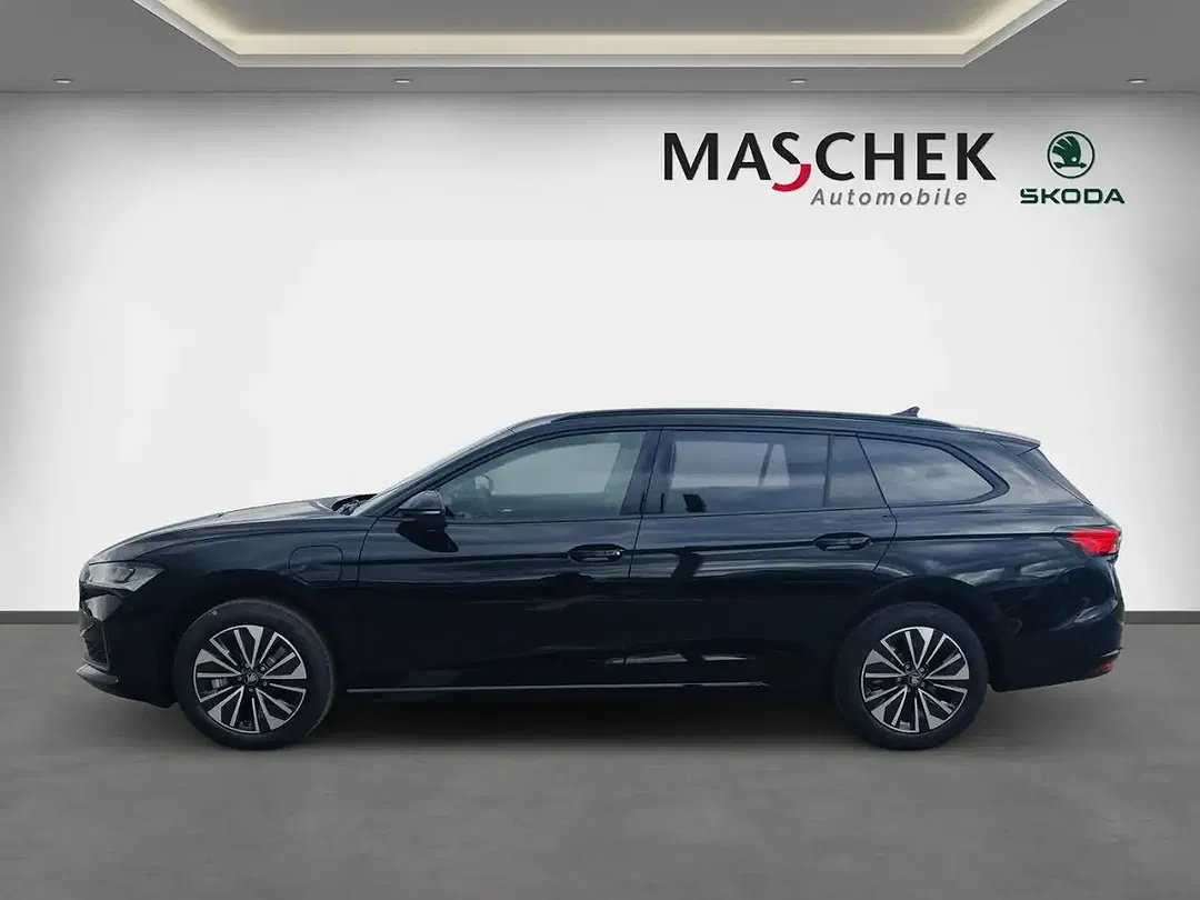 Skoda Superb - Thumbnail 2