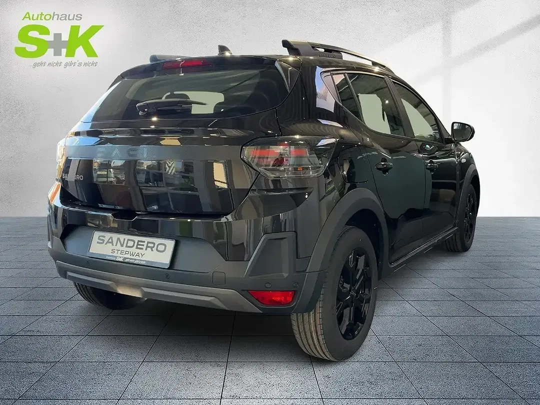 Dacia Sandero - Thumbnail 3