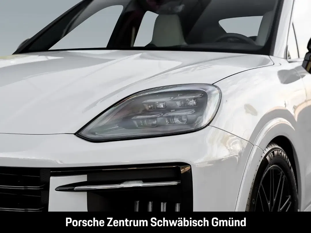 Porsche Cayenne - Thumbnail 10