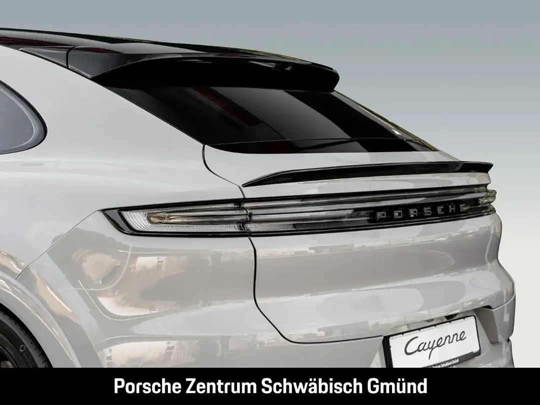 Porsche Cayenne - Thumbnail 13