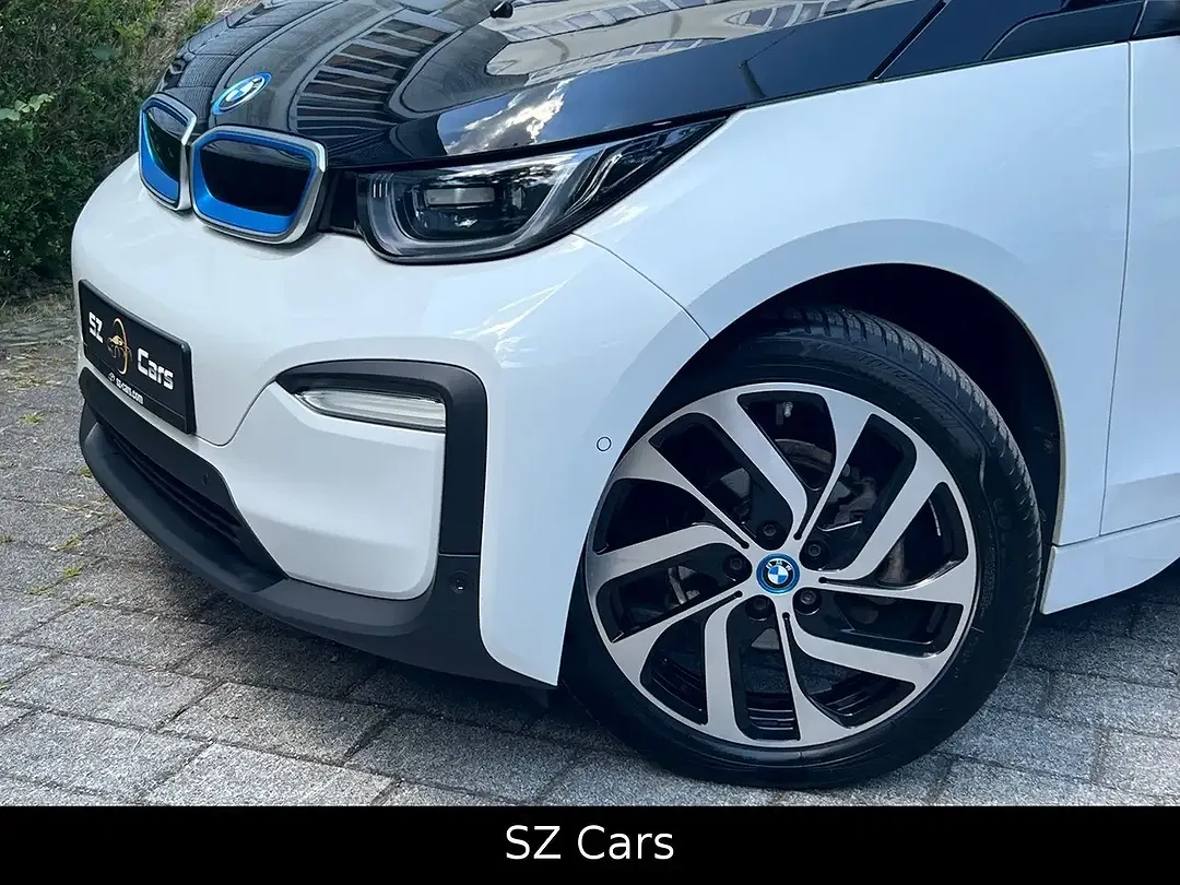 BMW i3 - Thumbnail 2