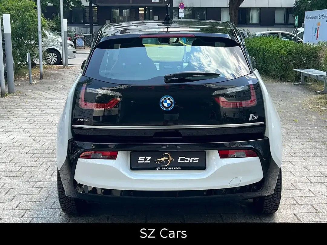BMW i3 - Thumbnail 7