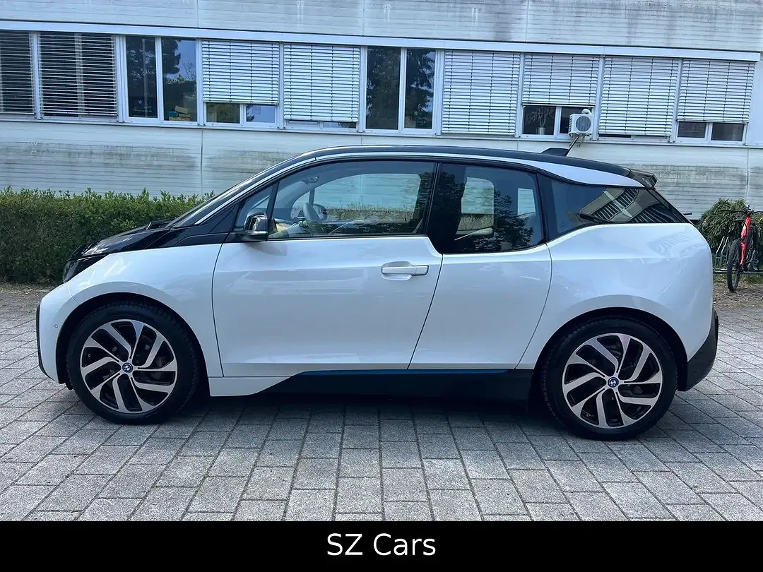 BMW i3 - Thumbnail 9