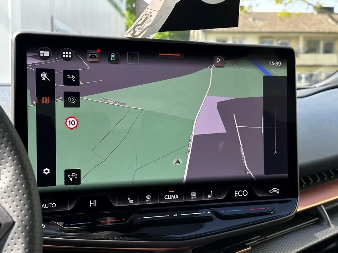 CUPRA Tavascan - Thumbnail 9