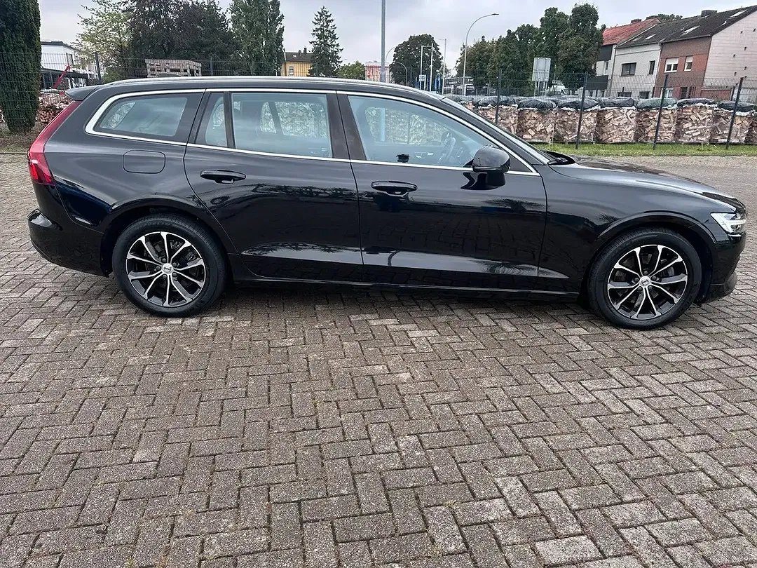Volvo V60 - Thumbnail 10