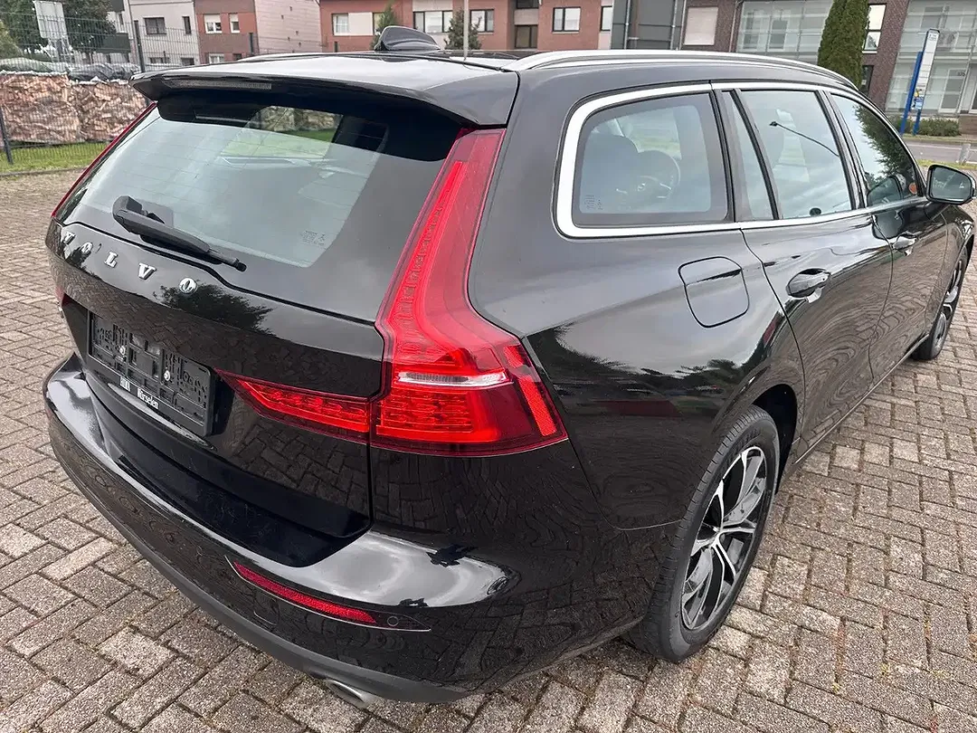 Volvo V60 - Thumbnail 12
