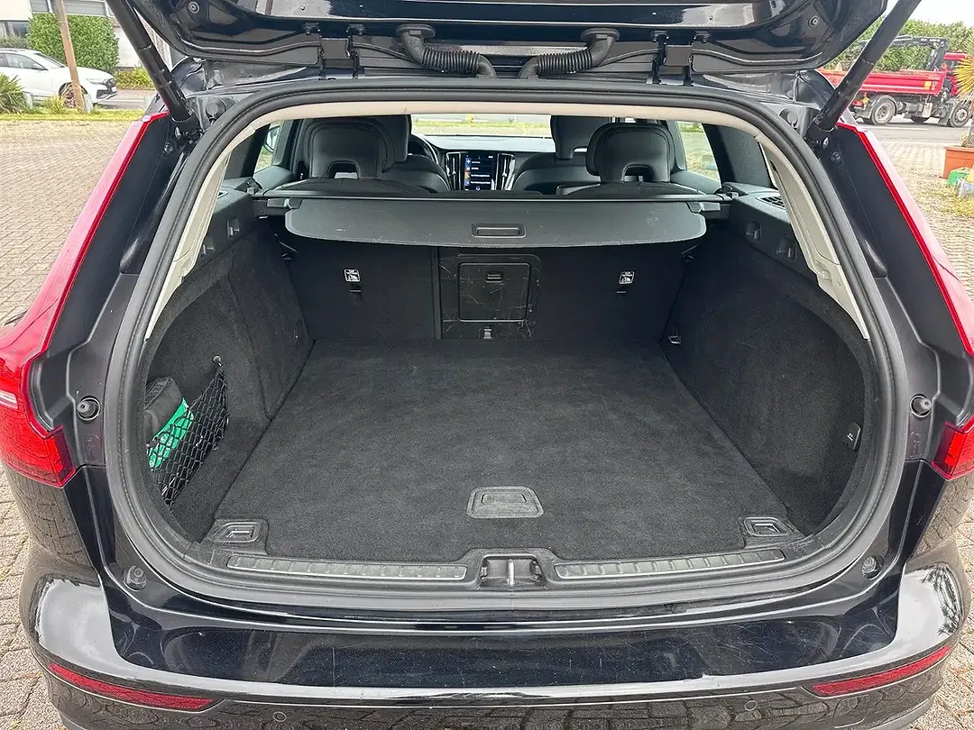Volvo V60 - Thumbnail 13