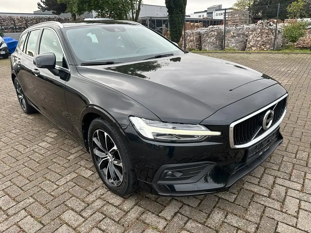 Volvo V60 - Thumbnail 3