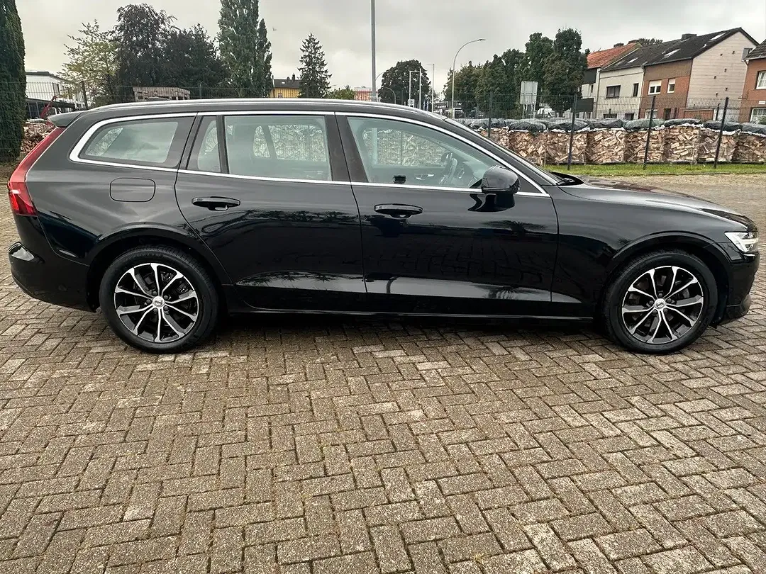 Volvo V60 - Thumbnail 8