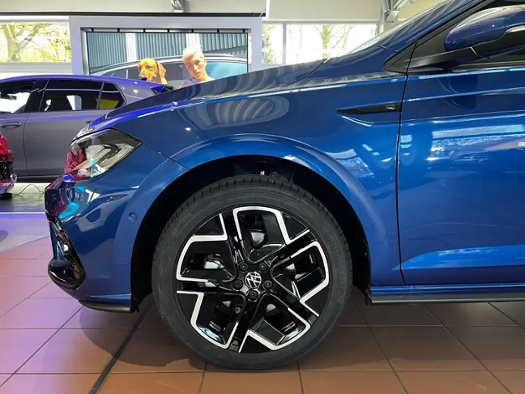 Volkswagen Polo - Thumbnail 4