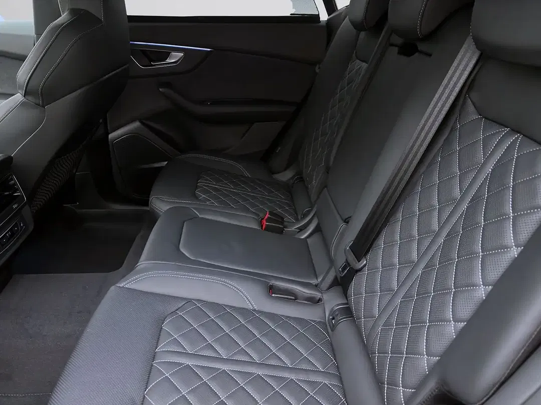 Audi Q8 - Thumbnail 15