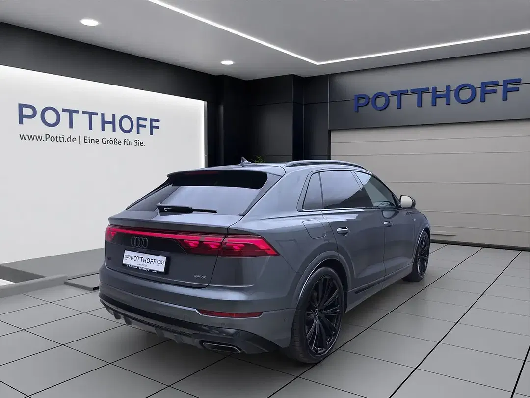 Audi Q8 - Thumbnail 5
