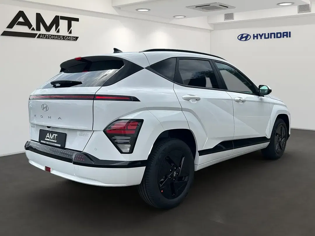 Hyundai KONA - Thumbnail 3