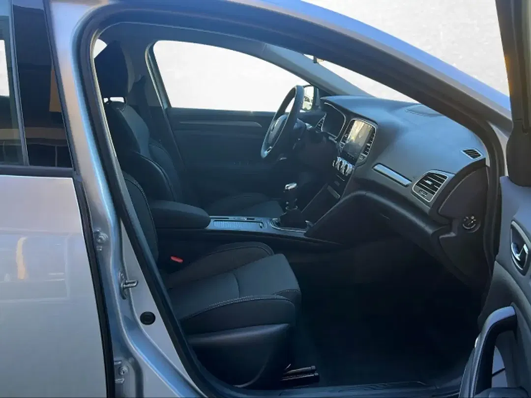 Renault Megane - Thumbnail 8