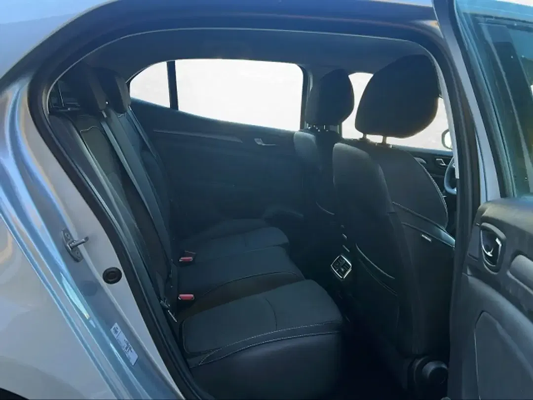 Renault Megane - Thumbnail 9