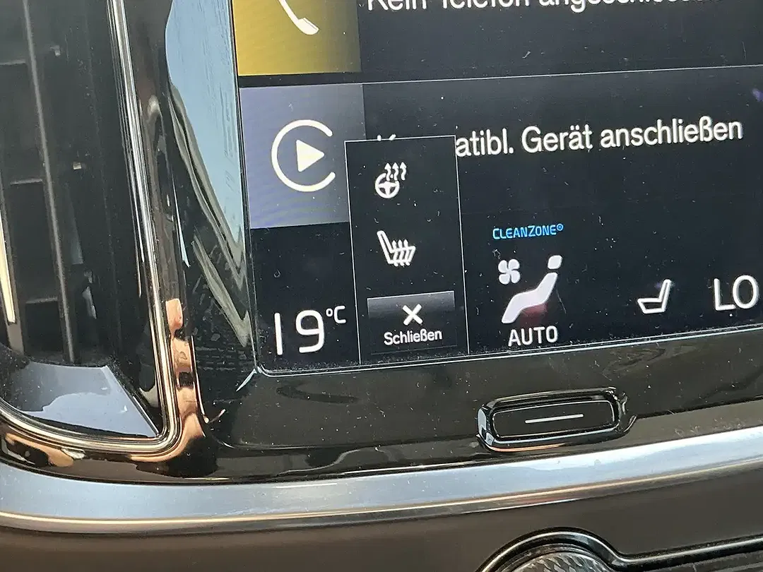 Volvo V60 - Thumbnail 11