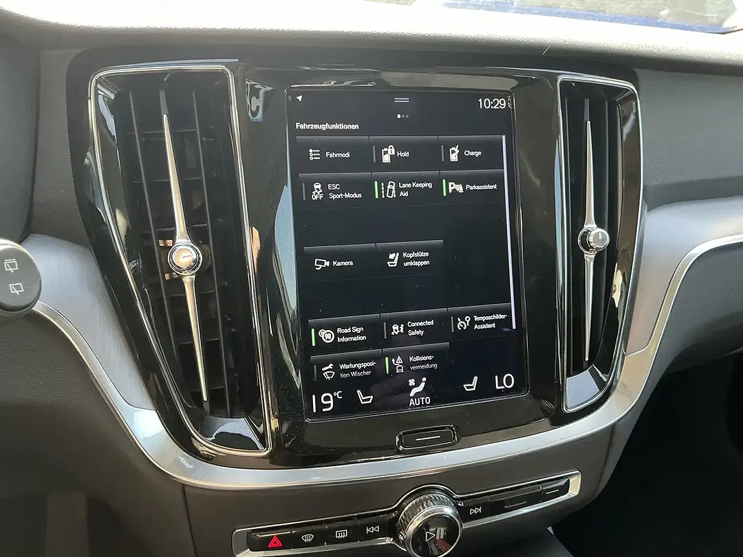Volvo V60 - Thumbnail 12