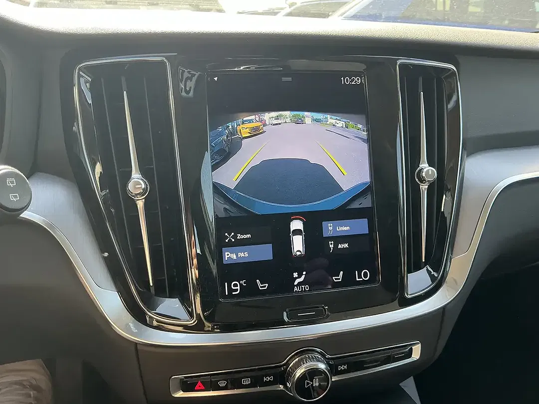 Volvo V60 - Thumbnail 9